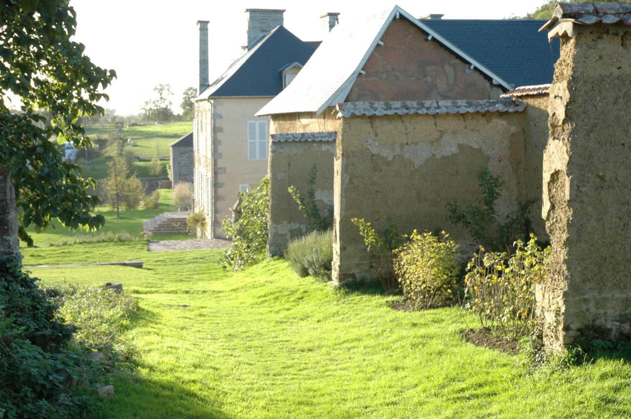 Manoir Du Mesnil De Bas Villa Bréhal Eksteriør billede