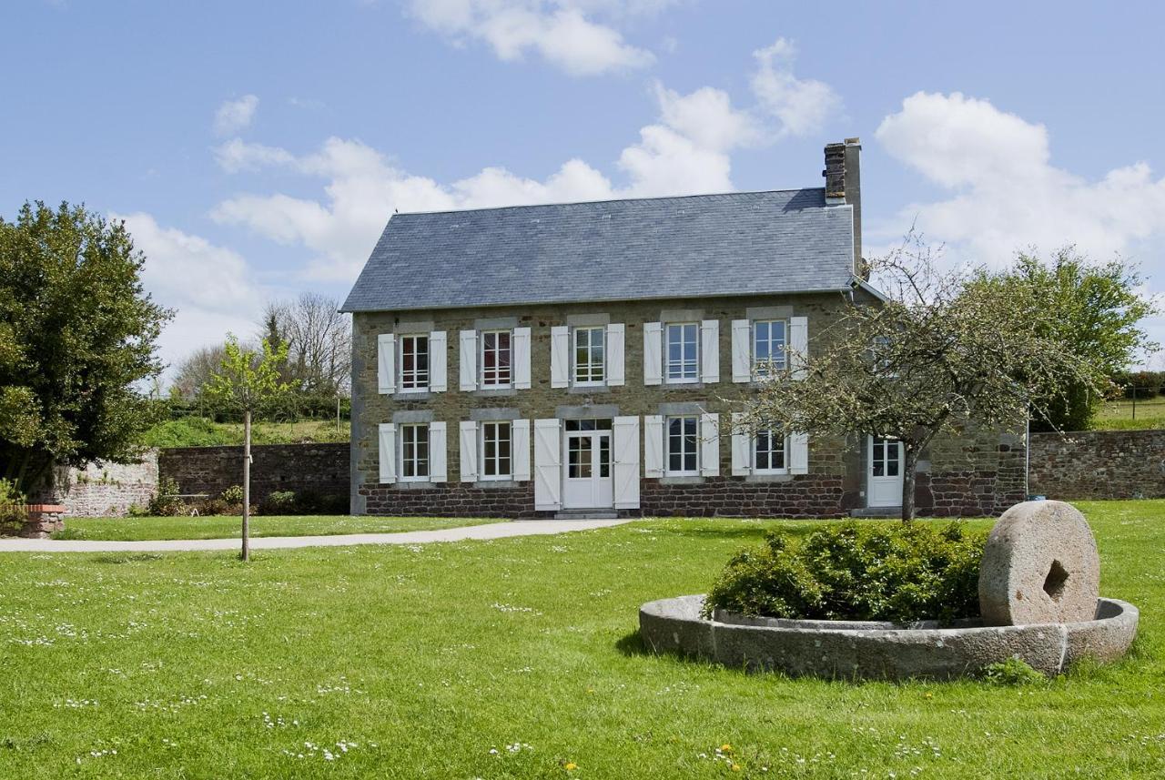 Manoir Du Mesnil De Bas Villa Bréhal Eksteriør billede